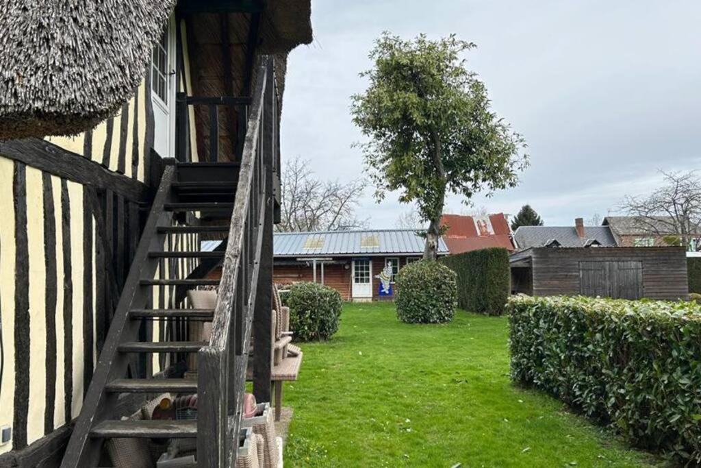 Вилла Chaumiere De Charme Cosy Saint-Eloi-de-Fourques Экстерьер фото